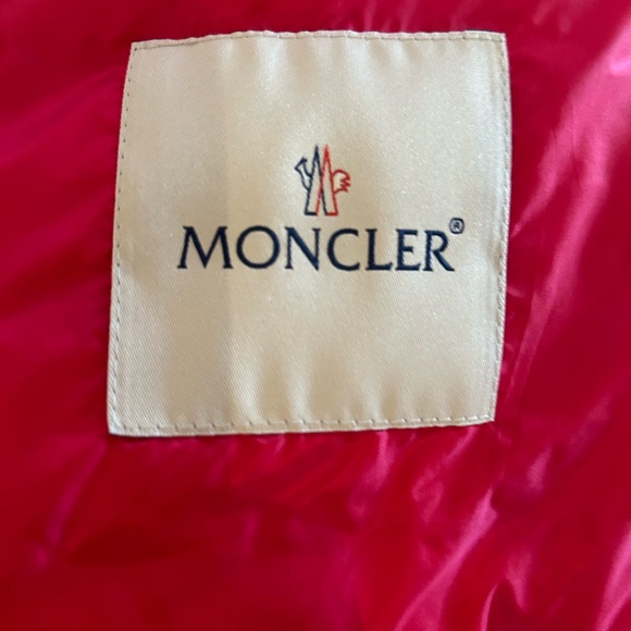 Moncler Lucila Ruffle/Hooded/Down Vest/Fuschia Pink/XL/Sz 5 w/Tags, Hanger & Bag - Picture 12 of 16
